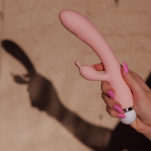 Carregar imagem no visualizador da galeria, Rabbit LILO Love